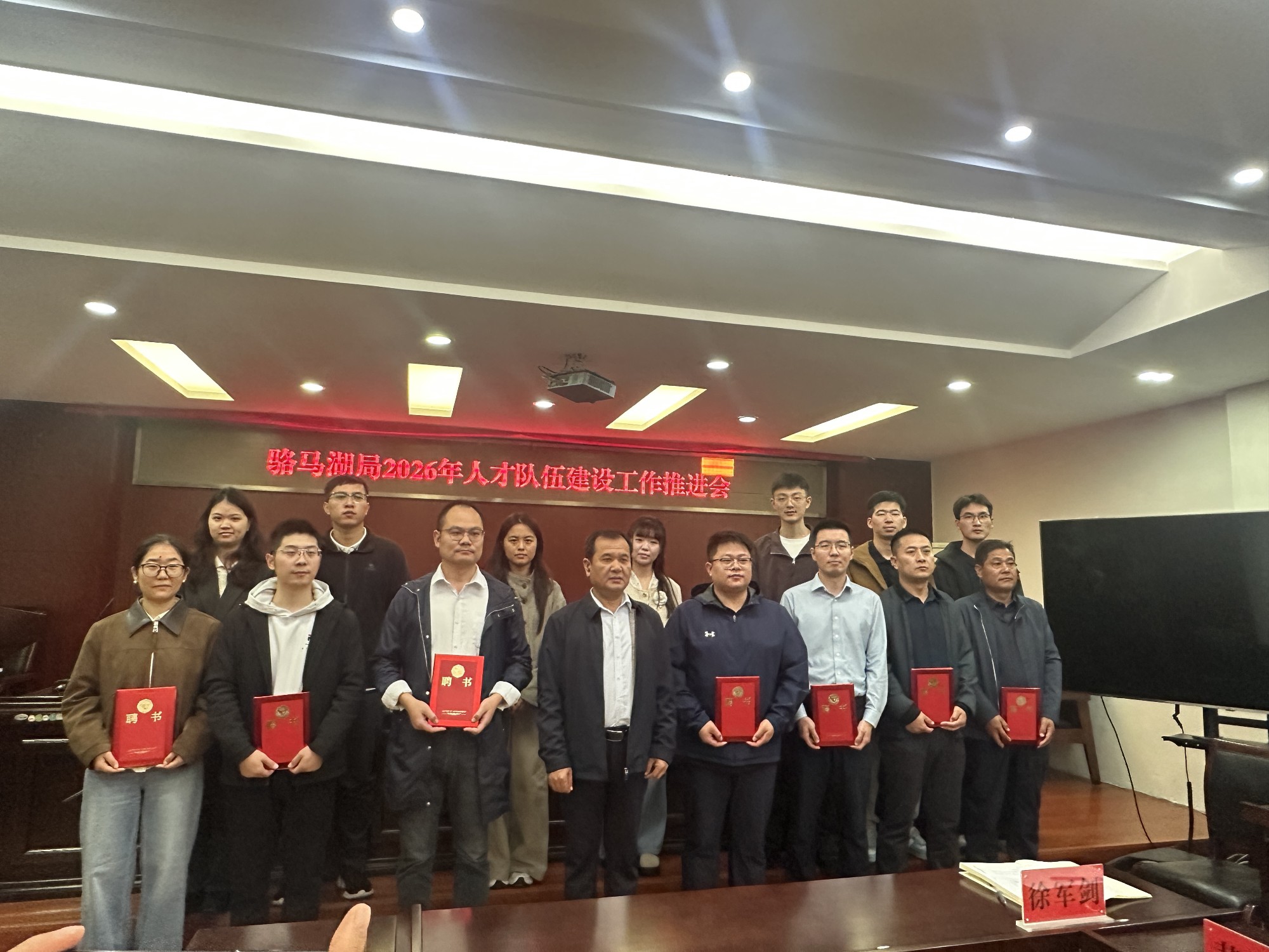 蓝信图片_0880c28e0410d8e3c126_副本.jpg